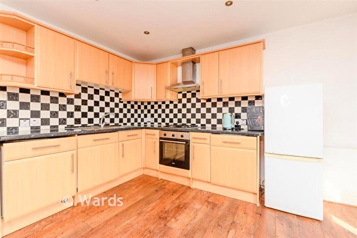 2 Bedroom Duplex For Sale In Windmill Street, Gravesend, Kent, DA12