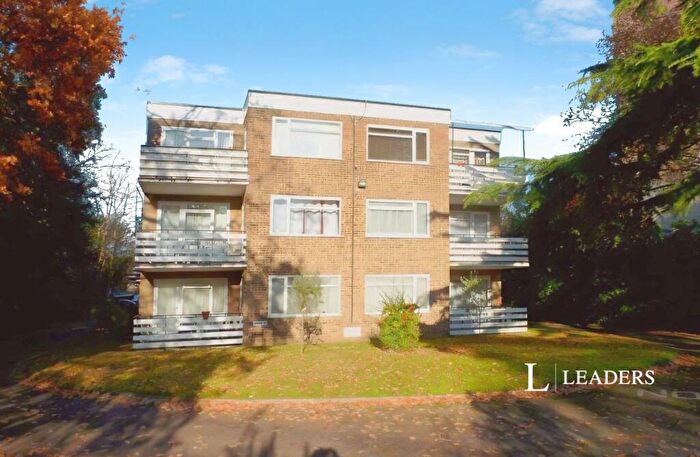 2 Bedroom Flat To Rent In Lansdowne Court, Christchurch Road, Bournemouth, BH1
