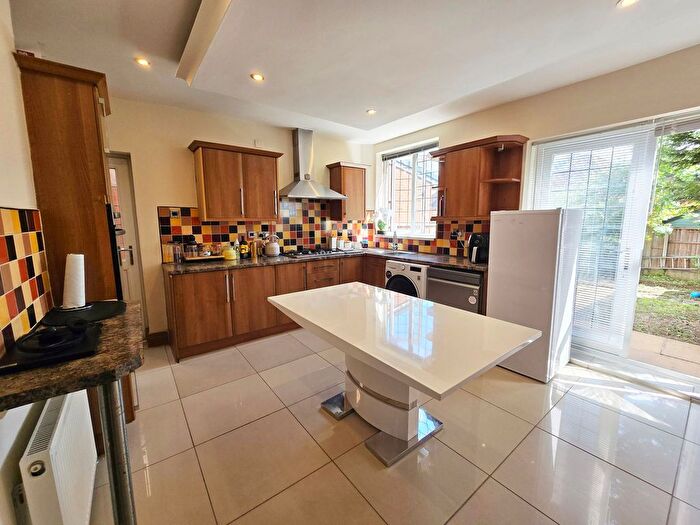 3 Bedroom Semi-detached House For Sale In Bryngarth Crescent, Leicester, LE5