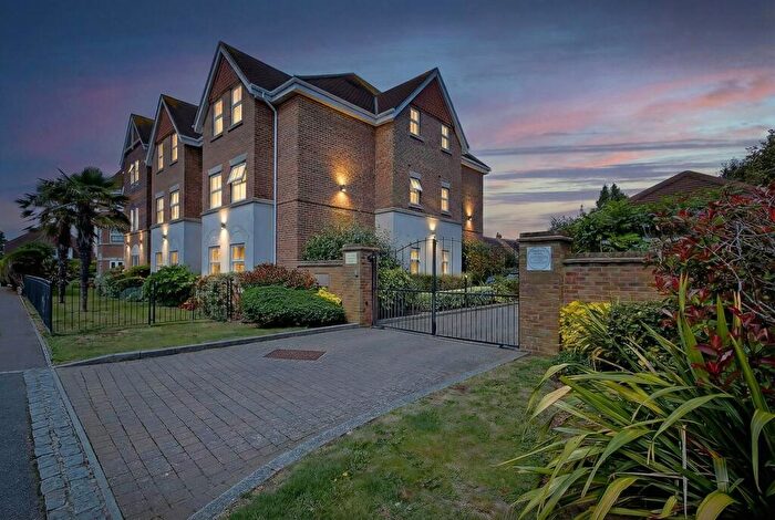 2 Bedroom Apartment For Sale In Manor Road, East Preston, BN16