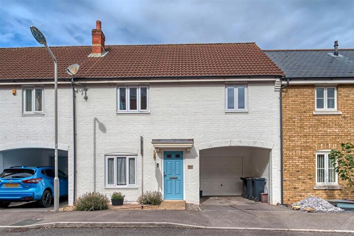 3 Bedroom Terraced House For Sale In Field Close, Sturminster Newton, DT10