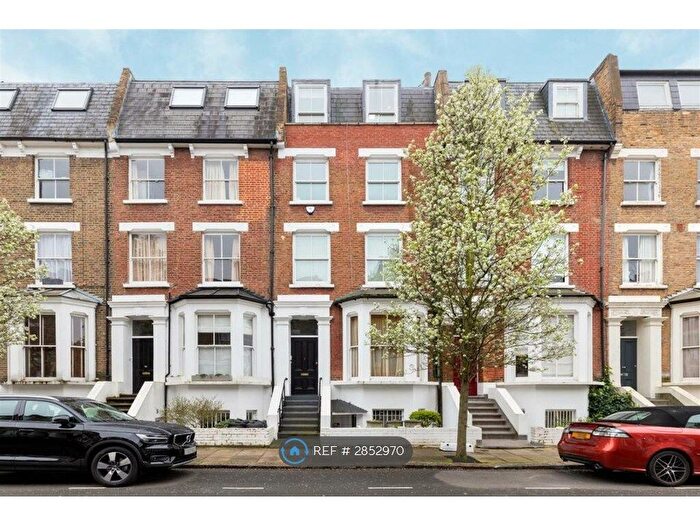 1 Bedroom Flat To Rent In Westwick Gardens, London, W14