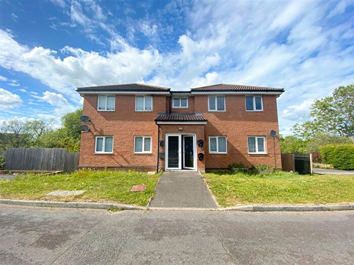 2 Bedroom Flat To Rent In Amanda Close, Bexhill-On-Sea, TN40