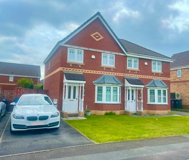 3 Bedroom Semi-Detached House To Rent In Penda Drive, Kirkby, Liverpool, L33