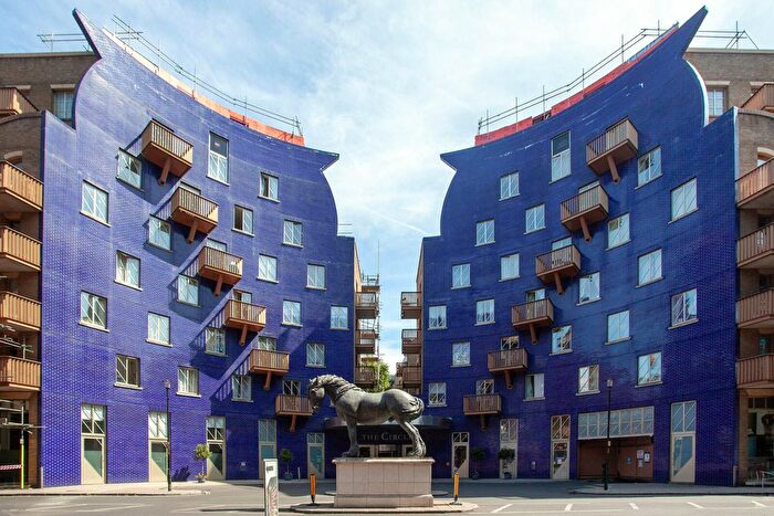 1 Bedroom Flat For Sale In Queen Elizabeth Street, London, SE1