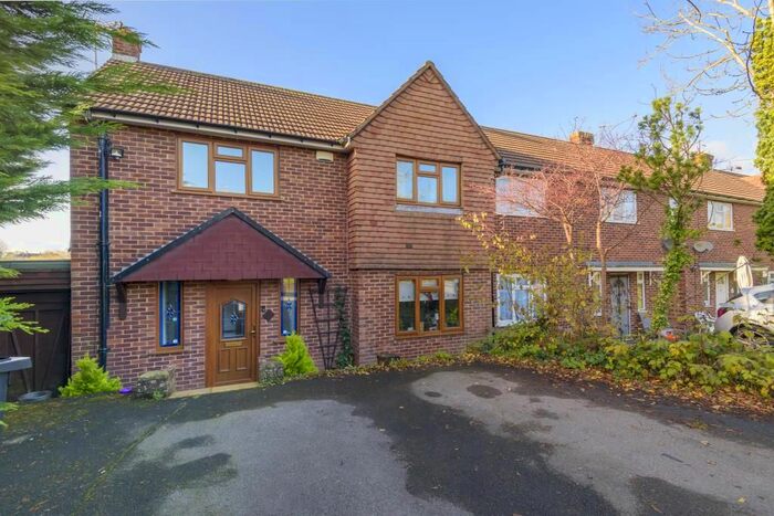 3 Bedroom Semi-Detached House To Rent In High Wycombe, Buckinghamshire, HP12