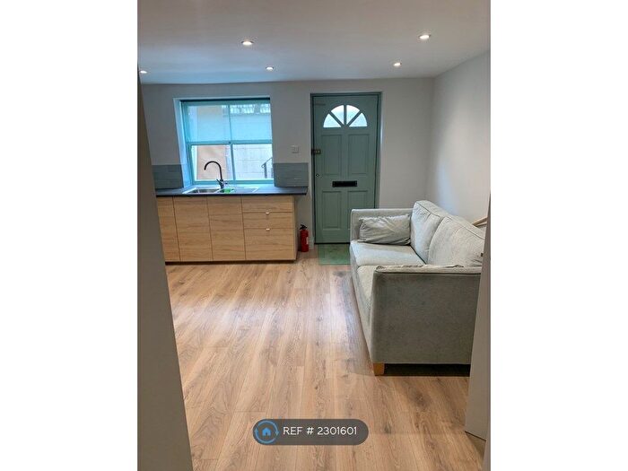 1 Bedroom Flat To Rent In Parliament Street, Gloucester, GL1