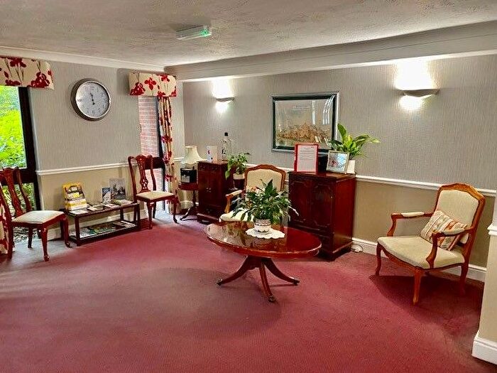 1 Bedroom Flat For Sale In Ashill Road, Birmingham, B45