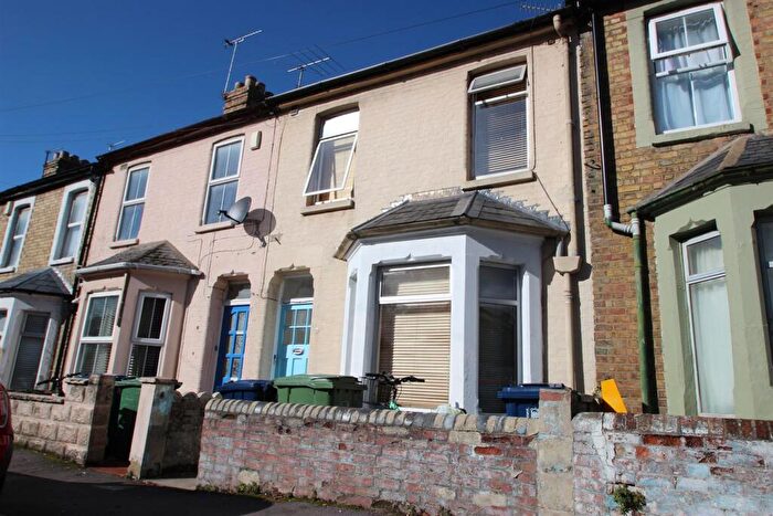 6 Bedroom House To Rent In East Avenue, Cowley, OX4