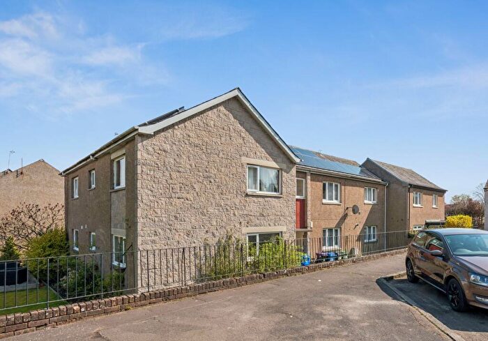 2 Bedroom Flat For Sale In St. Valery Drive, Stirling, FK7