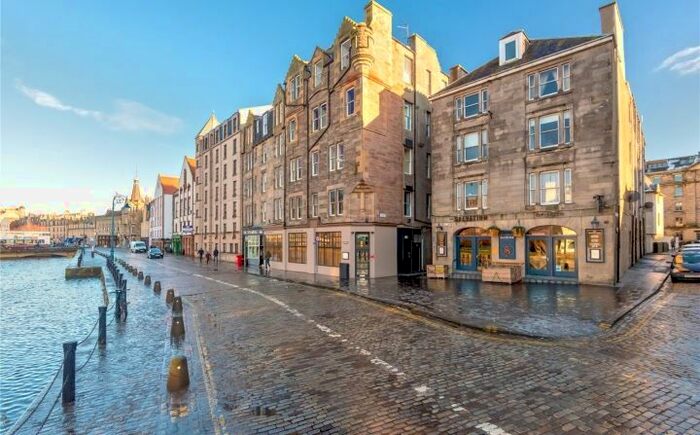 2 Bedroom Flat To Rent In Waters Close, Leith, Edinburgh, EH6