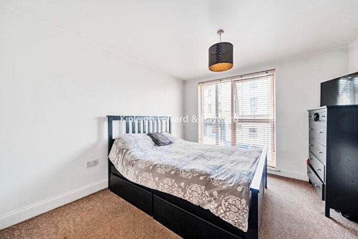 2 Bedroom Apartment To Rent In Dartmouth Road London, SE26