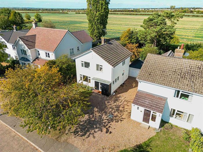 3 Bedroom Detached House For Sale In Westfield Road, Great Shelford, Cambridge, CB22