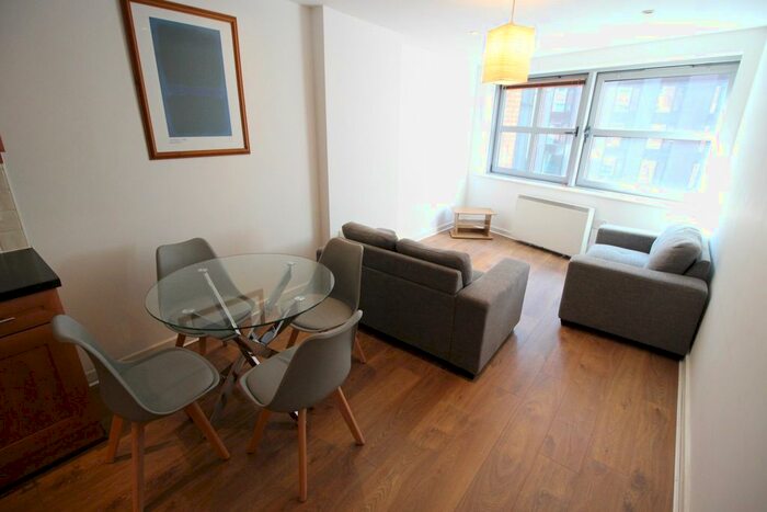 2 Bedroom Flat To Rent In Montana House, Piccadilly, Manchester, M1
