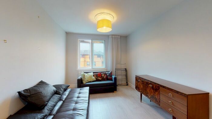 2 Bedroom Flat To Rent In Bishops Bridge Road, London, W2