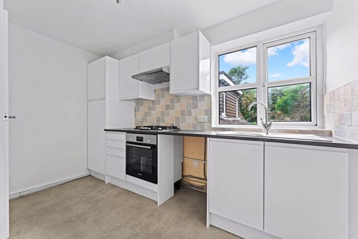 1 Bedroom Flat For Sale In Grove Road, Sutton, SM1