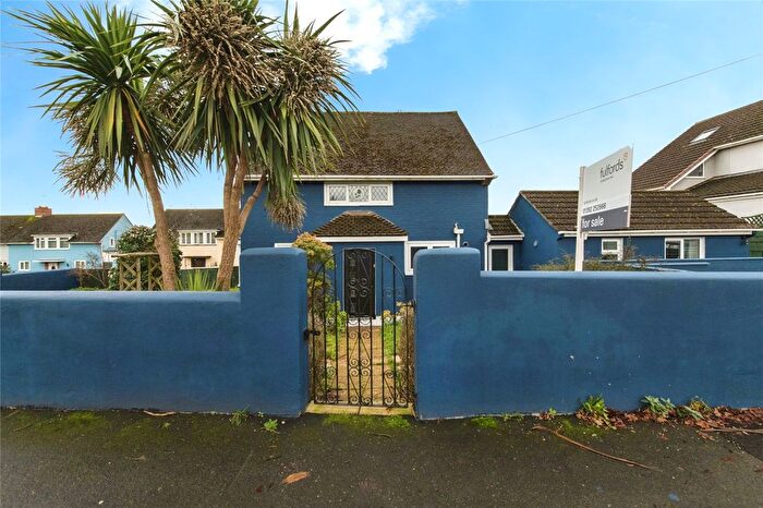 4 Bedroom Semi Detached House For Sale In Topsham Road, Exeter, Devon, EX2