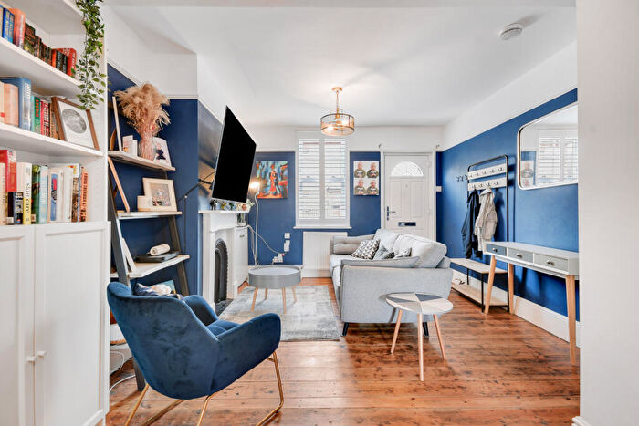 2 Bedroom Terraced House For Sale In Primrose Hill, Chelmsford, CM1