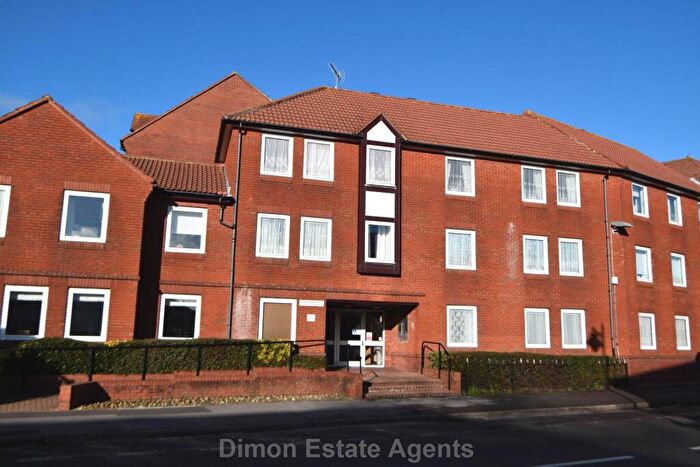 1 Bedroom Retirement Property For Sale In Homefort House, Stoke Road, Gosport, PO12