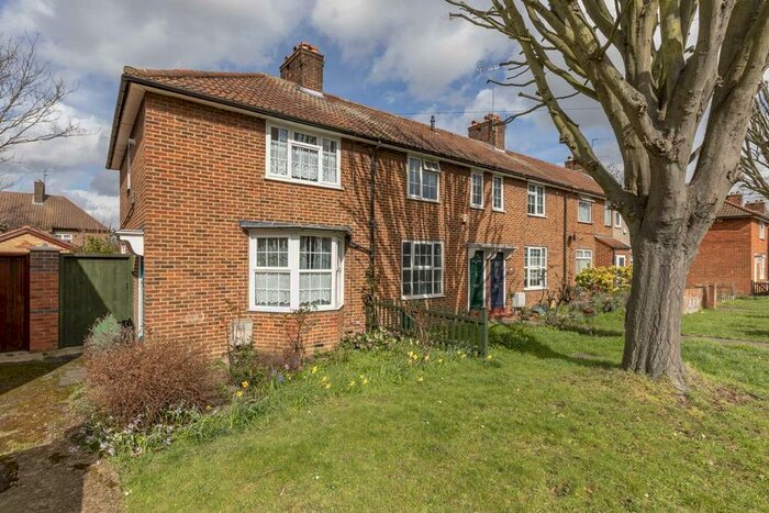 2 Bedroom Terraced House To Rent In Laurie Road, London, W7