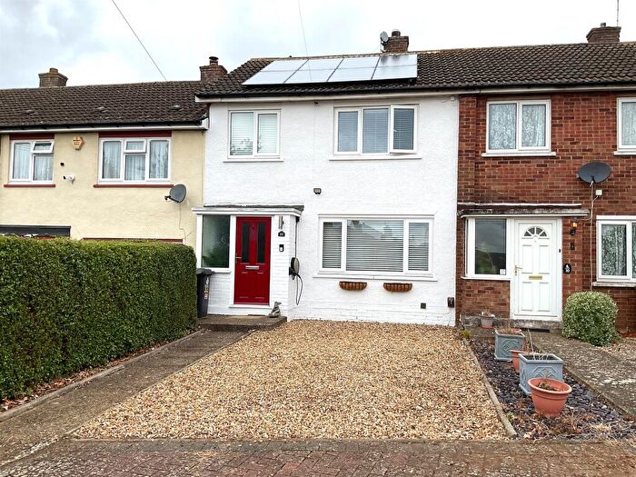 3 Bedroom Terraced House For Sale In Pope Road, Wellingborough, NN8