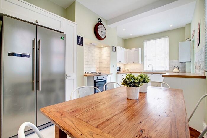 6 Bedroom Terraced House To Rent In Derby Road, Manchester, M14