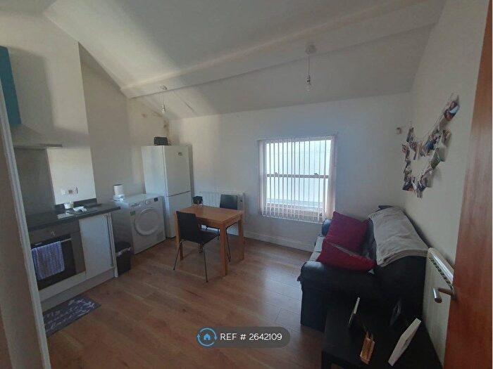 1 Bedroom Flat To Rent In Bank Street, Sheffield, S1