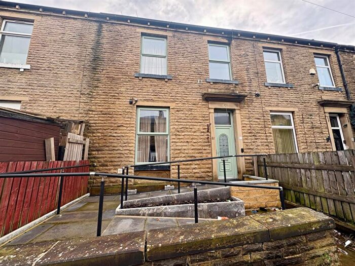 4 Bedroom Terraced House For Sale In Elizabeth Street, Elland, HX5