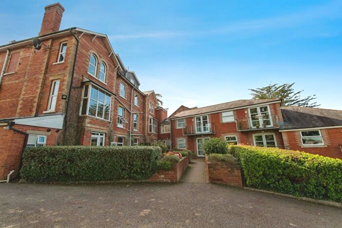 1 Bedroom Apartment For Sale In Canal Hill, Tiverton, EX16