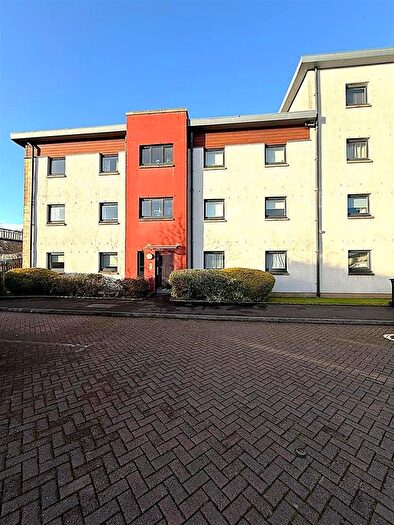 2 Bedroom Flat To Rent In Lowlands Court, Stepps, G33