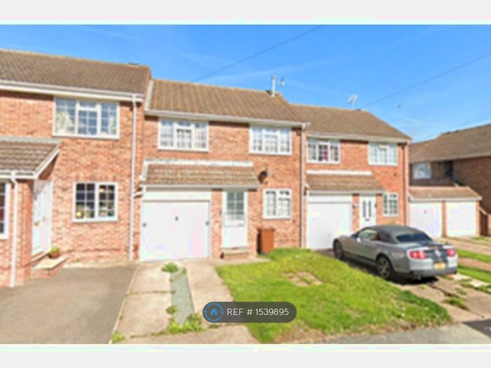 3 Bedroom Terraced House To Rent In Macklands Way, Rainham, Gillingham, ME8