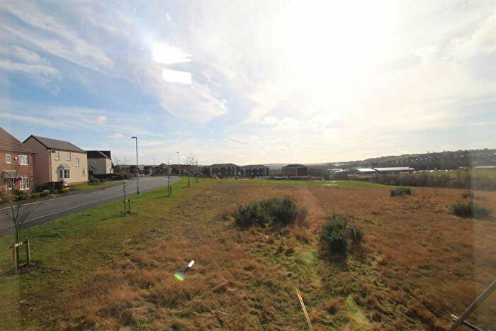 2 Bedroom Flat To Rent In Ravensbourne Court, Norton Heights, Stoke On Trent, ST6