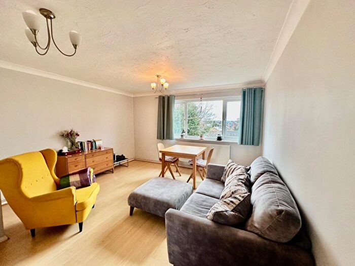 2 Bedroom Flat To Rent In Haig Court, Chelmsford, CM2