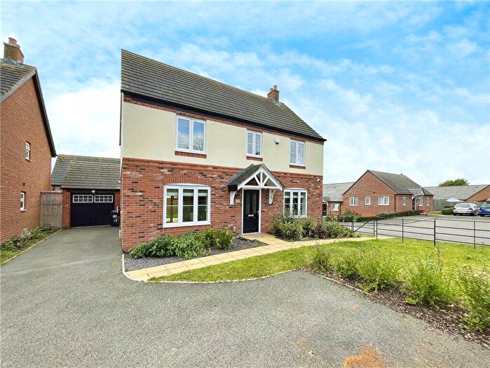 5 Bedroom Detached House For Sale In Battersby Close, Warwick, Warwickshire, CV34