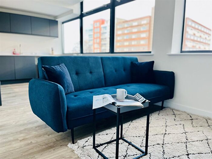 1 Bedroom Flat To Rent In Paragon House, Seymour Grove, M16