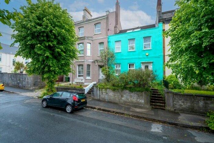 1 Bedroom Flat To Rent In Victoria Place, Plymouth, PL2