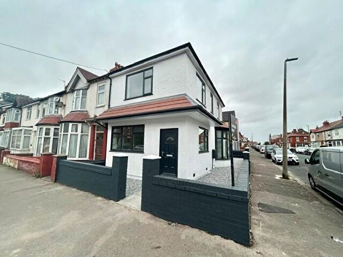 3 Bedroom End Of Terrace House To Rent In Warrenhurst Avenue, Fleetwood, FY7