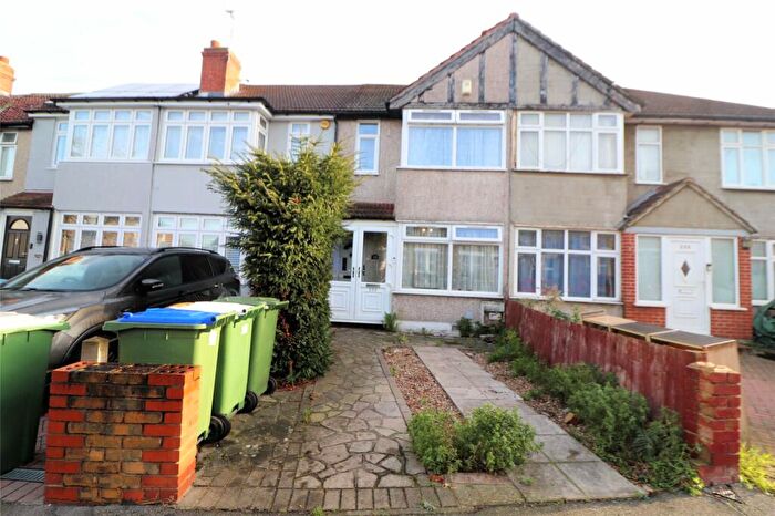 2 Bedroom Terraced House For Sale In Brook Street, Erith, DA8