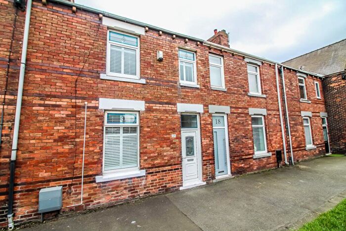 3 Bedroom Terraced House For Sale In Chapel Row, Philadelphia, Houghton Le Spring, DH4