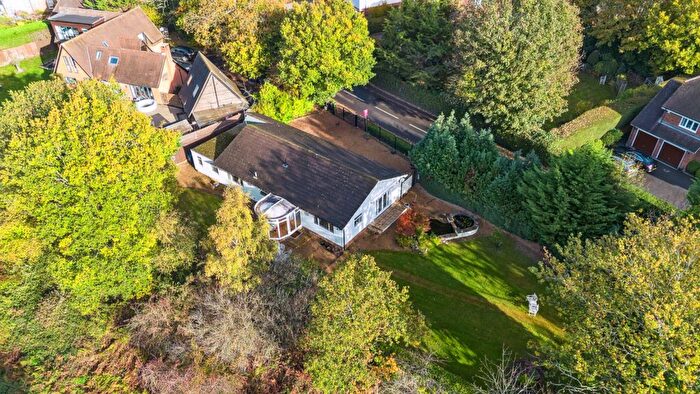 3 Bedroom Bungalow For Sale In Bull Lane, Chalfont St. Peter, Gerrards Cross, Buckinghamshire, SL9