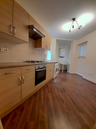 1 Bedroom Flat To Rent In Golders Green Road, London, NW11