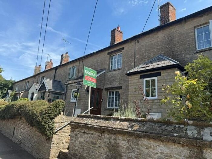 2 Bedroom Cottage For Sale In Mount Pleasant, Lechlade, GL7