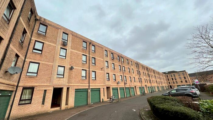 2 Bedroom Detached House To Rent In Milnpark Gardens, Glasgow G41