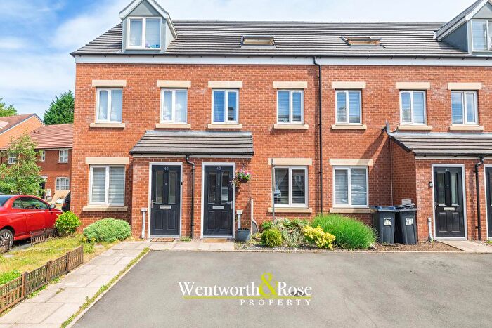 3 Bedroom Town House For Sale In Arkell Way, Bournville, Birmingham, B29
