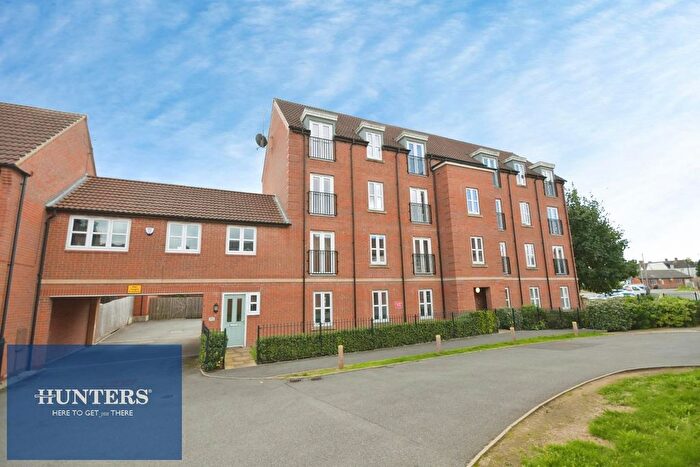 2 Bedroom Flat For Sale In Vicarage Walk, Clowne, Derbyshire, S43