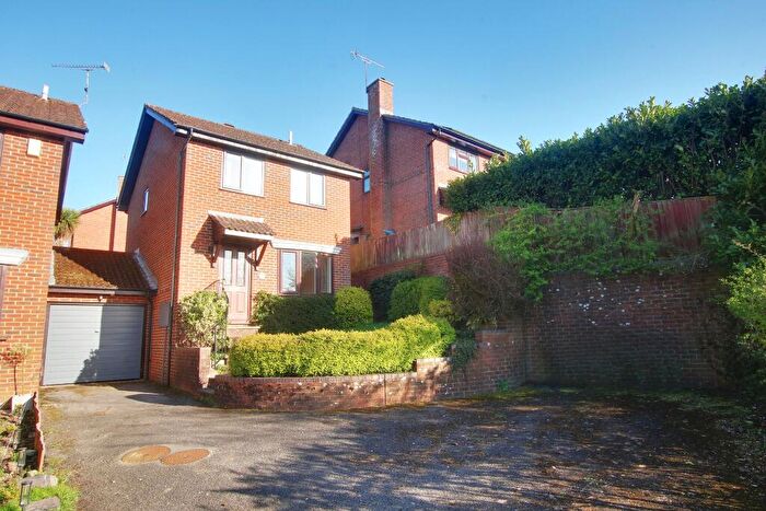 3 Bedroom Detached House For Sale In Romsey, SO51