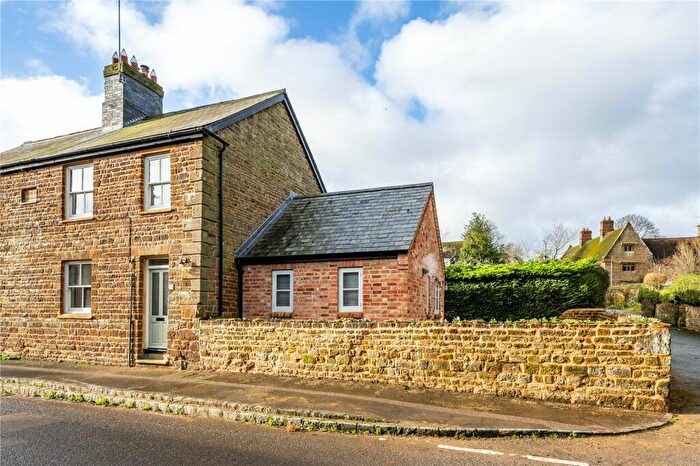 3 Bedroom Semi-Detached House For Sale In High Street, Eydon, Daventry, Northamptonshire, NN11