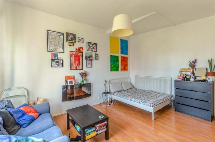 Studio To Rent In Bath Street, Old Street, London, EC1V