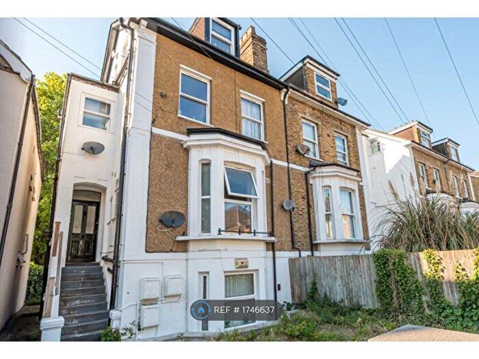 1 Bedroom Terraced House To Rent In Prince Road, London, SE25