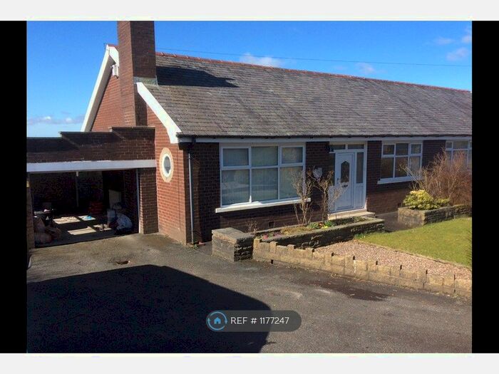 2 Bedroom Semi-Detached House To Rent In Fielding Lane, Accrington, BB5